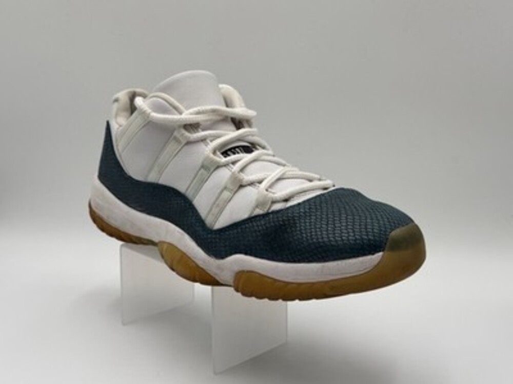 Nike Air Jordan 11 Retro Low Mens Size 13 Navy Snakeskin White Shoes CD6846-102